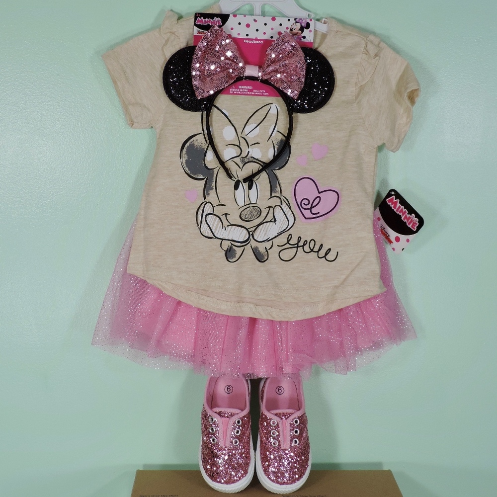 Disney Minnie Mouse set Pink skirt, top, shoes